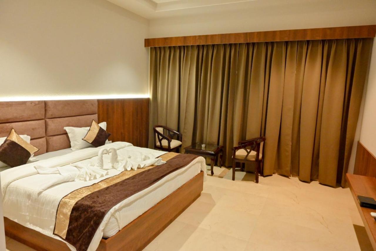 Md Farms And Resorts Mathura Eksteriør billede