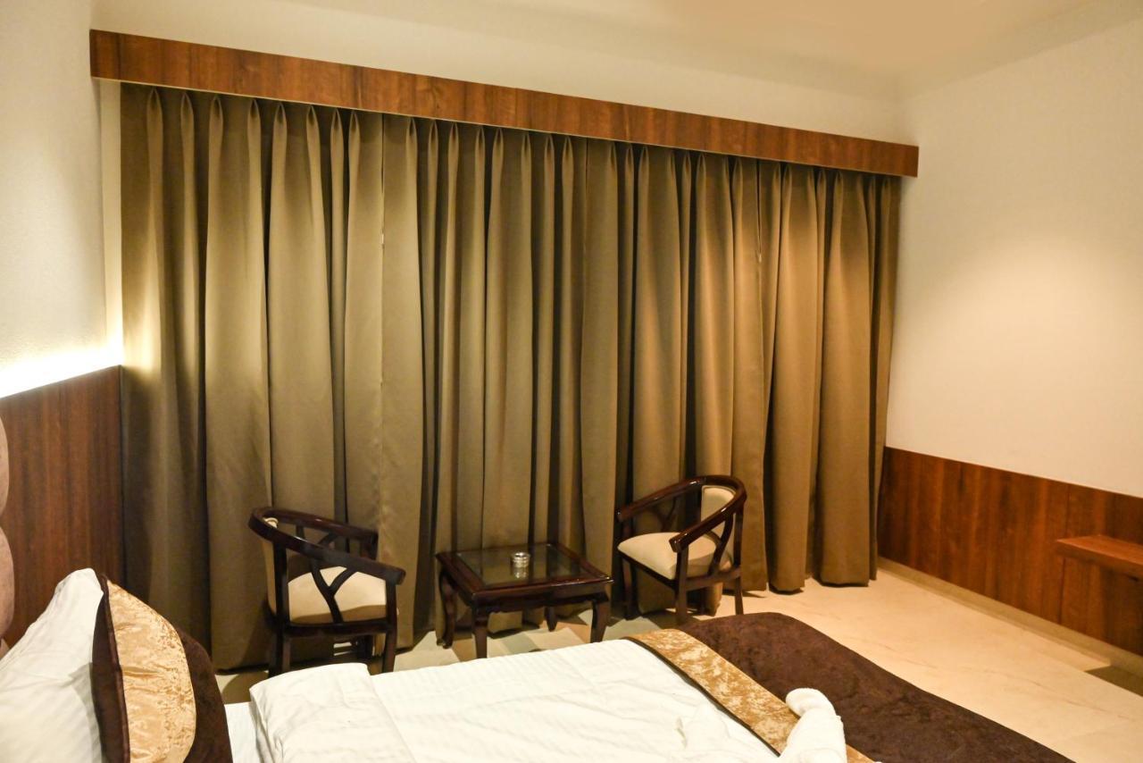Md Farms And Resorts Mathura Eksteriør billede