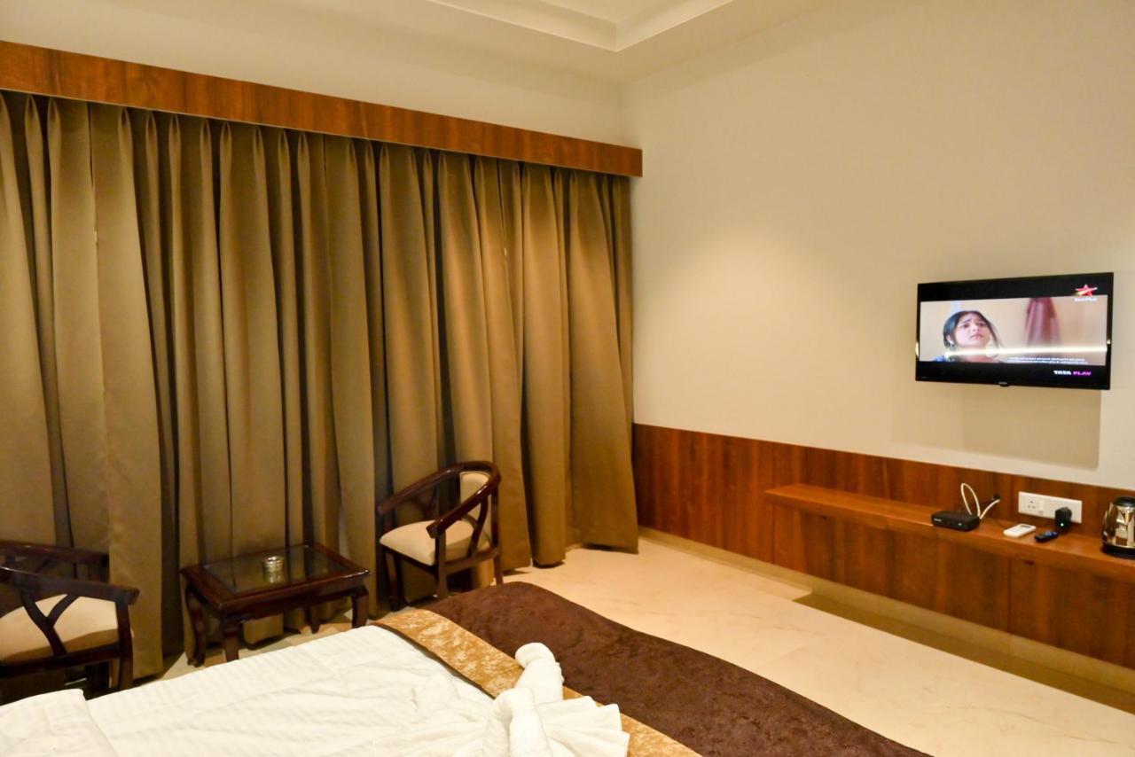 Md Farms And Resorts Mathura Eksteriør billede